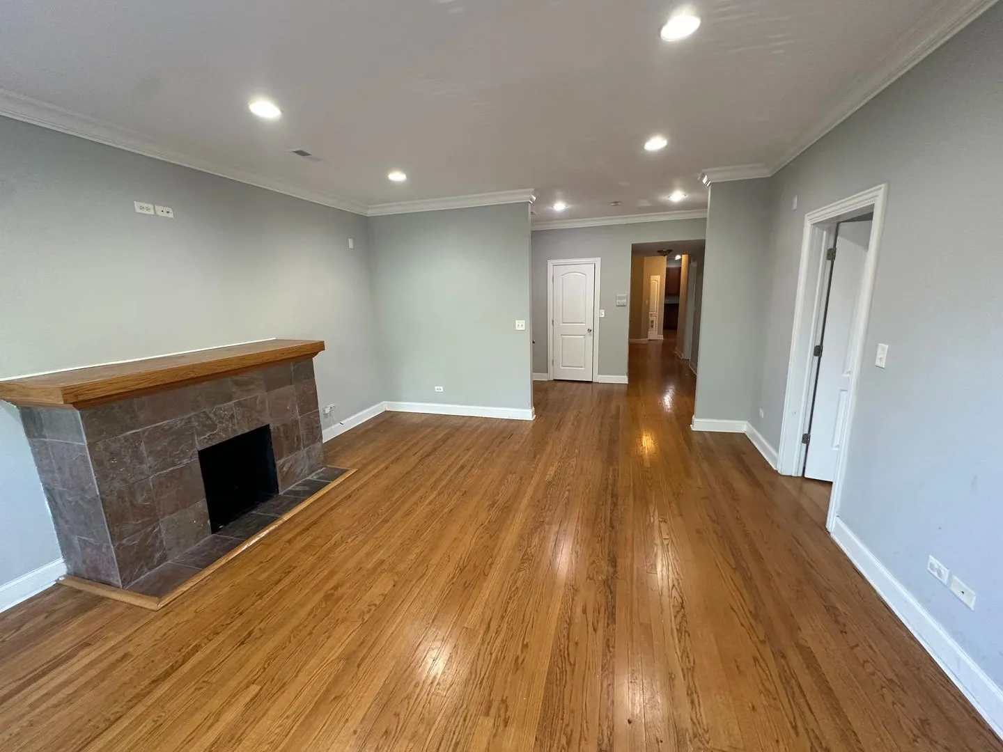 4656 N Monticello Ave, ,  60625, USA 60625-unit#2-Chicago-IL