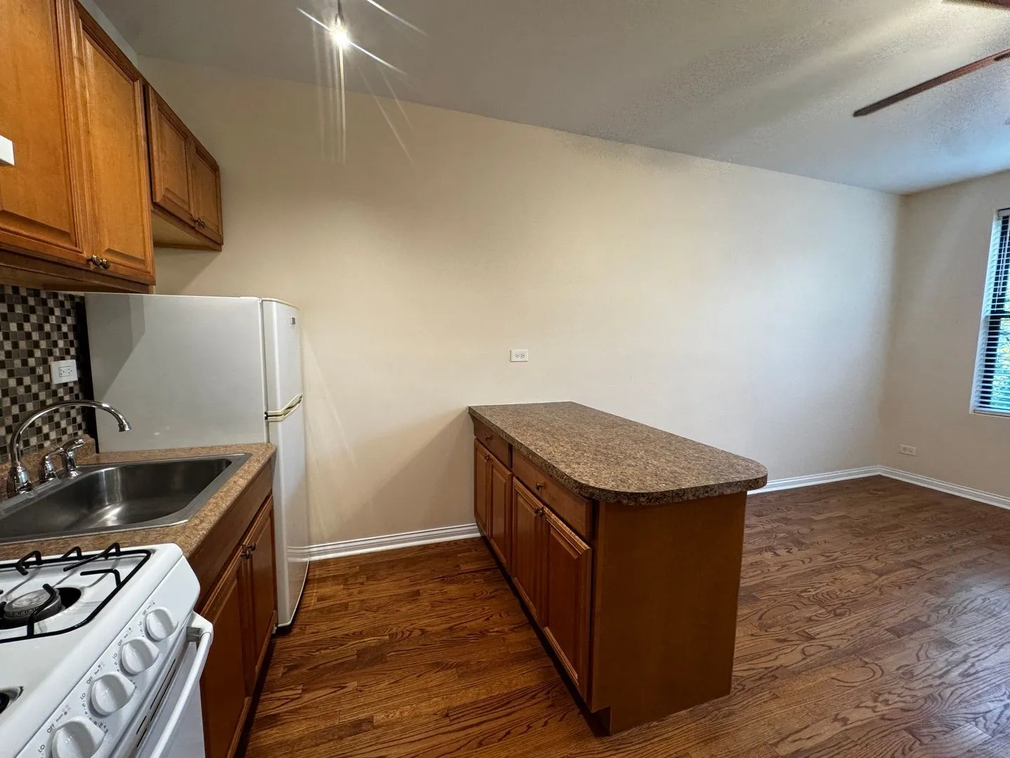 1344 W Lunt Ave, ,  60626, USA 60626-unit#309-Chicago-IL