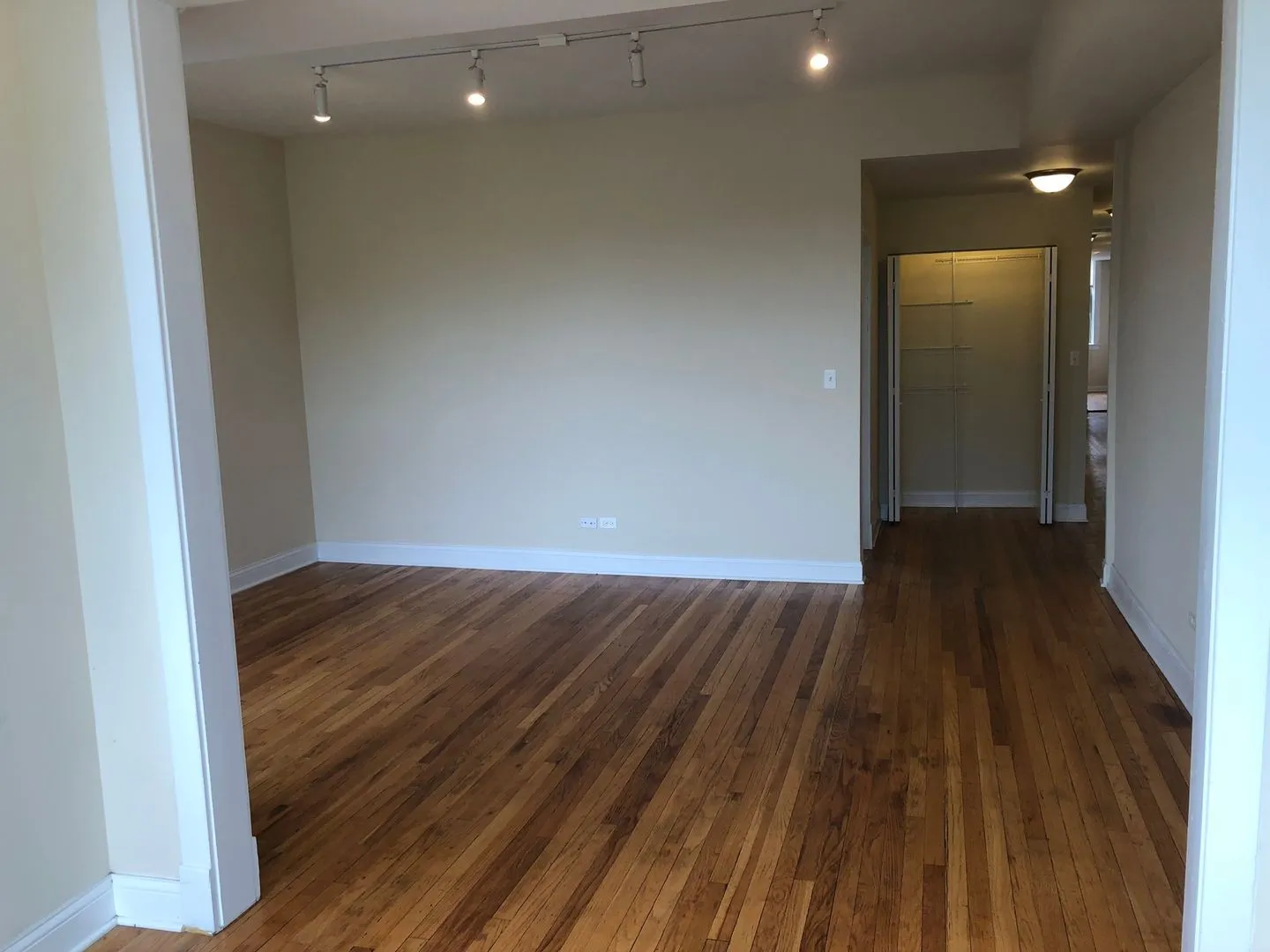 3539 W Ainslie St, , 60625, USA 60625-unit#3-Chicago-IL