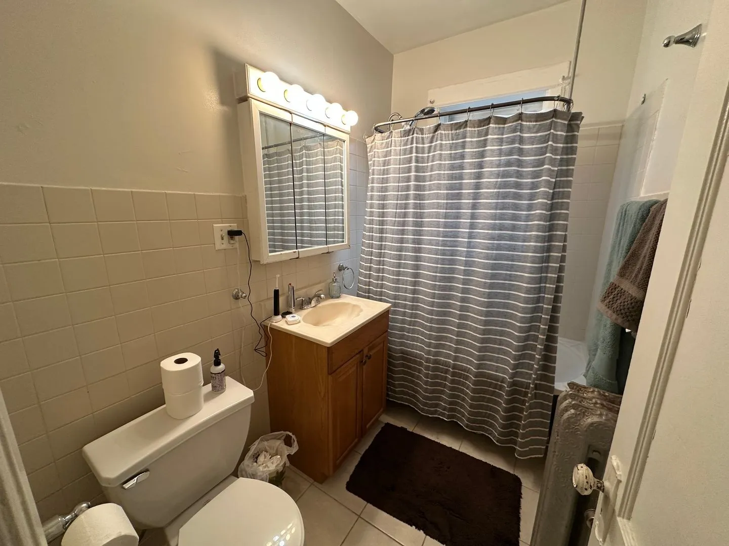 3623 N Pine Grove Ave, ,  60613, USA 60613-unit#3W-Chicago-IL