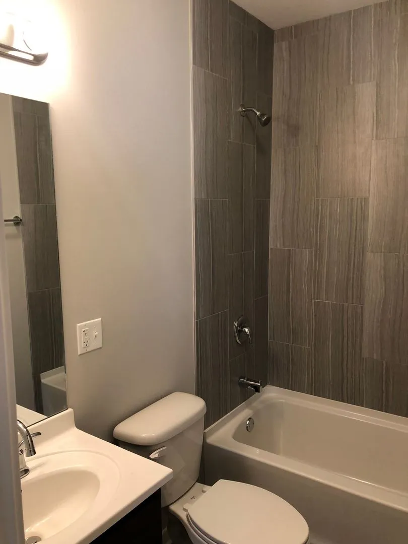 4819 N Christiana Ave, , 60625, USA 60625-unit#2E-Chicago-IL