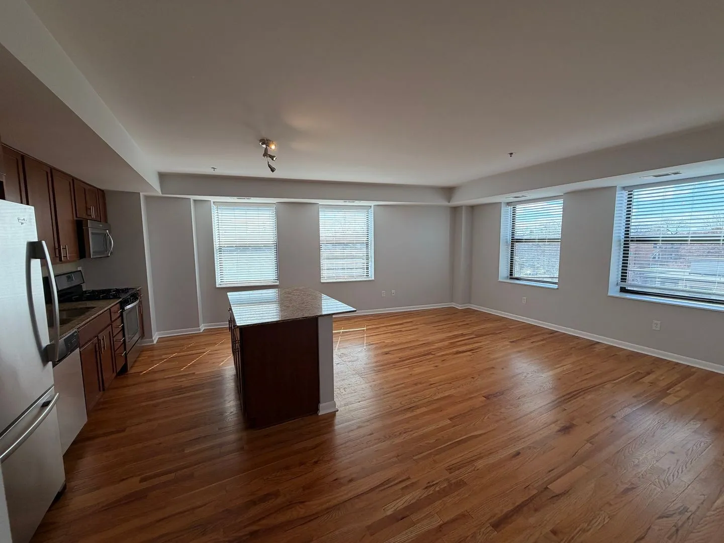1337 W Fargo Ave, , 60626, USA 60626-unit#1004-Chicago-IL