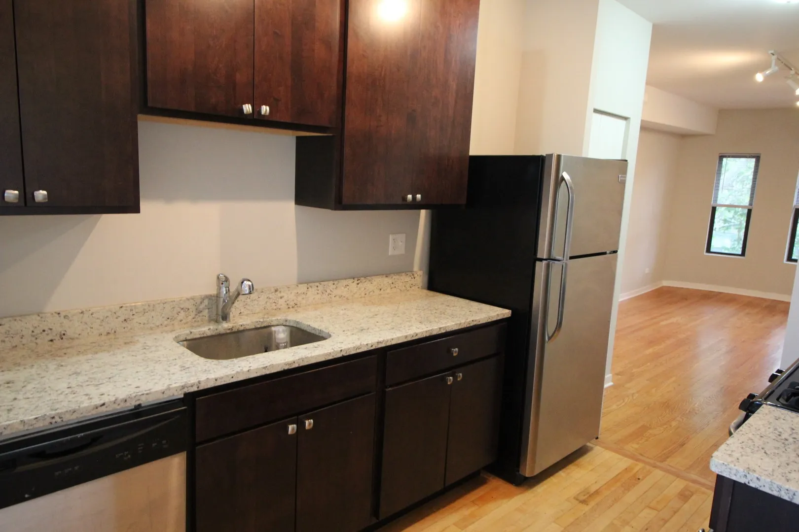 2325 W Arthur Ave, ,  60645, USA 60645-unit#3-Chicago-IL