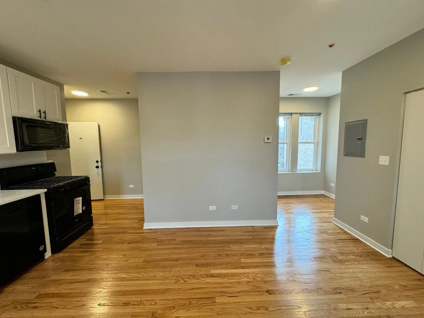 3051 W Leland Ave, , 60625, USA 60625-unit#110-Chicago-IL