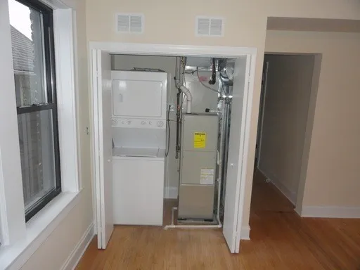 4132 N Pulaski Rd, ,  60641, USA 60641-unit#3N-Chicago-IL