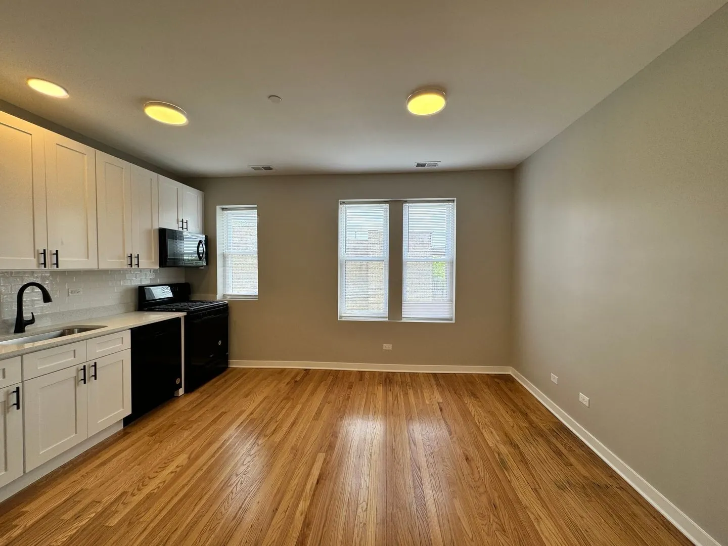 3051 W Leland Ave, , 60625, USA 60625-unit#106-Chicago-IL