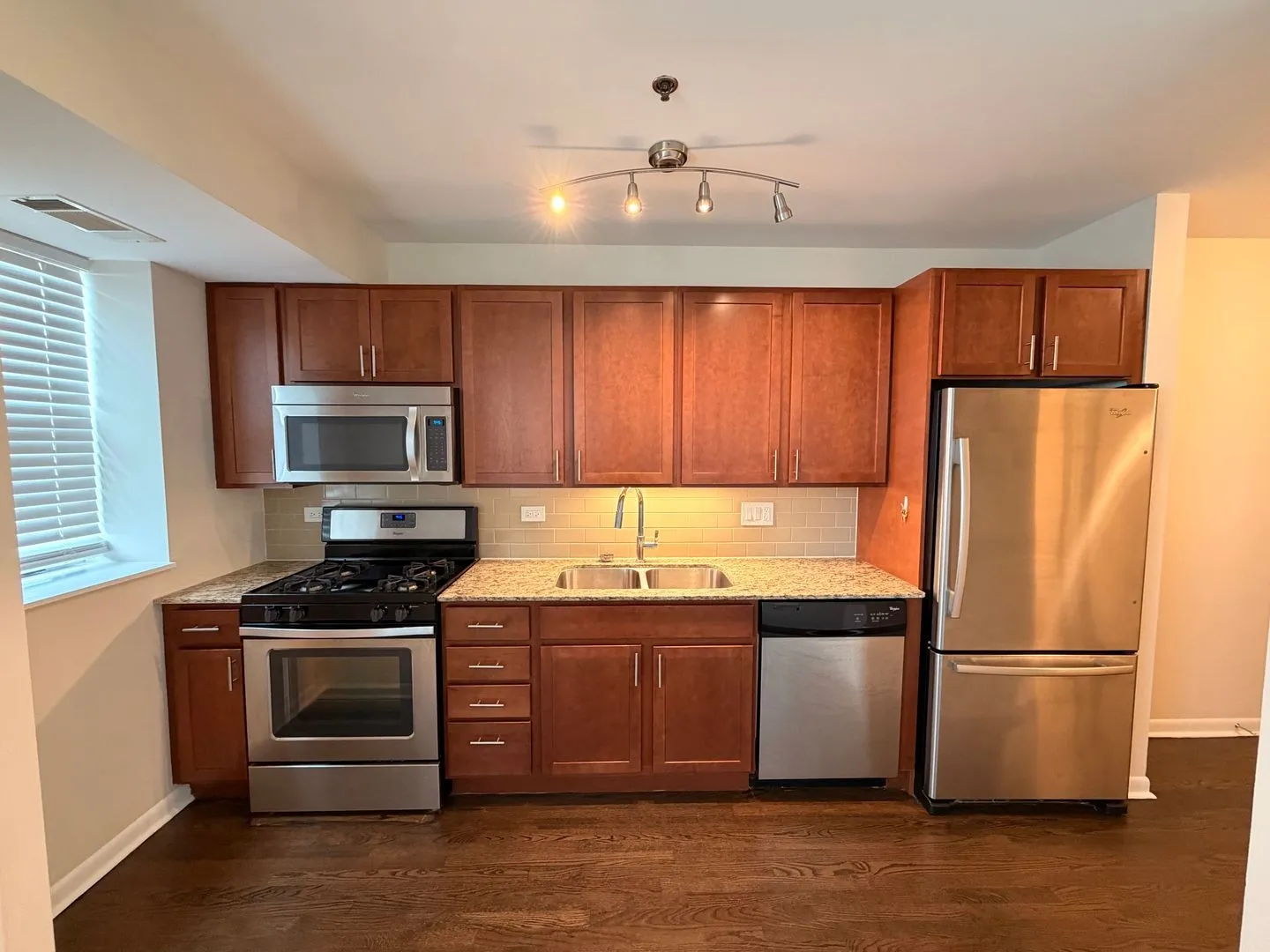 1337 W Fargo Ave, ,  60626, USA 60626-unit#605-Chicago-IL