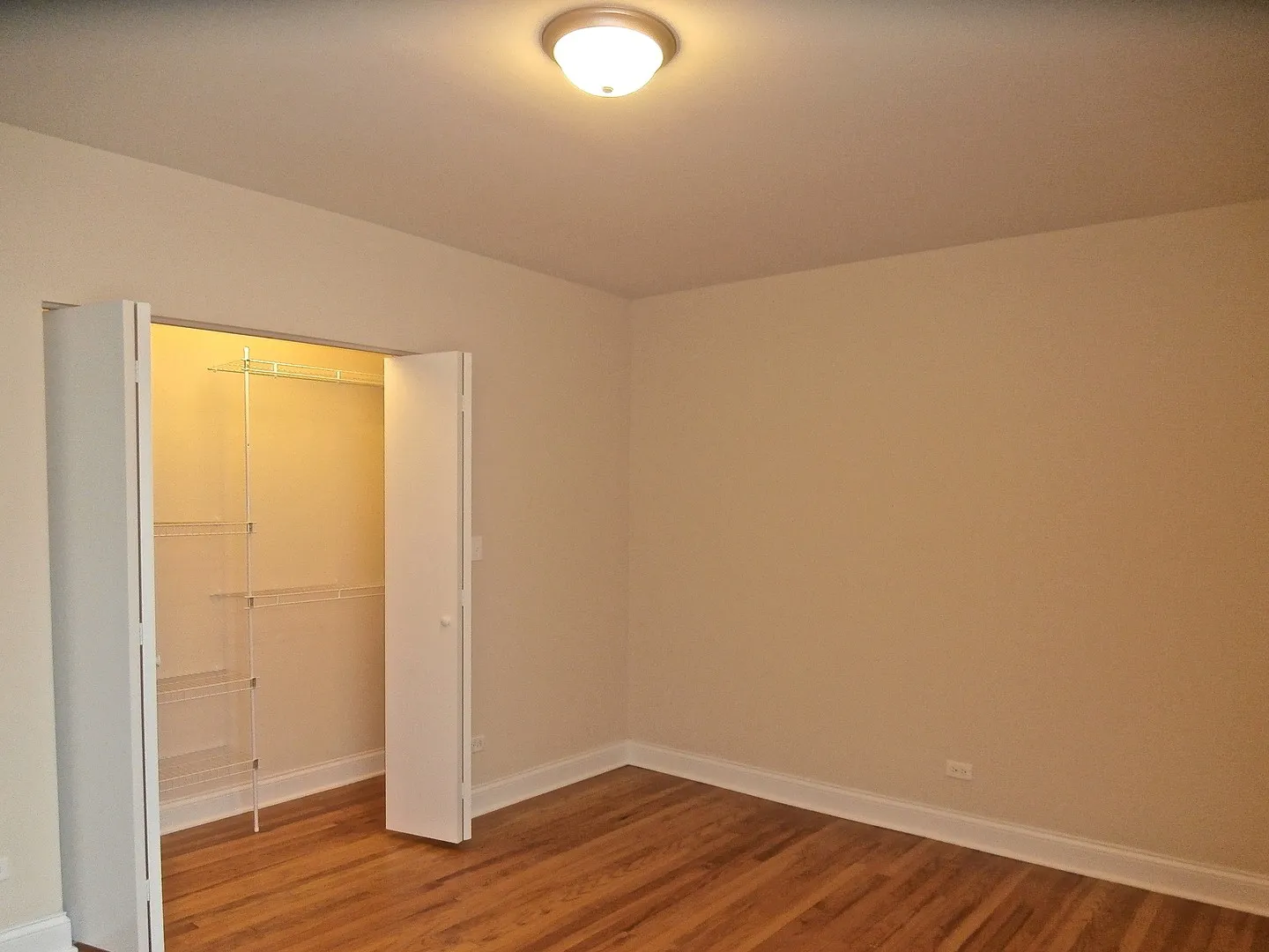 2510 W North Shore Ave, ,  60645, USA 60645-unit#1-Chicago-IL