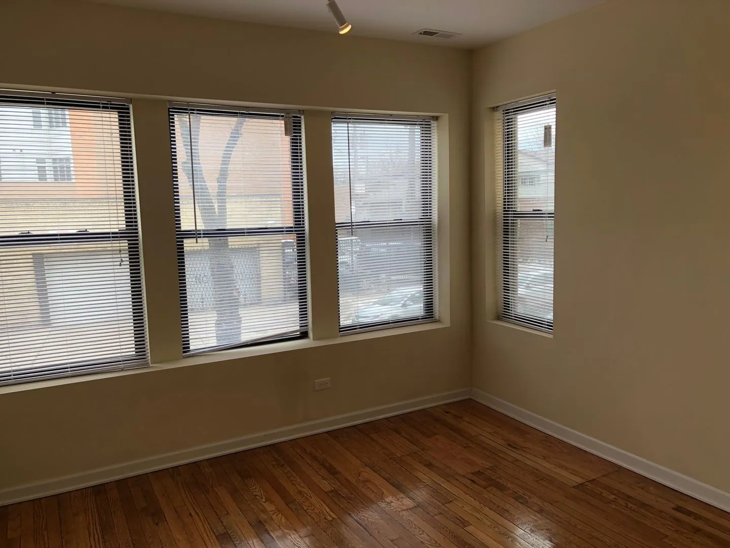 4750 N Sacramento Ave, ,  60625, USA 60625-unit#3E-Chicago-IL