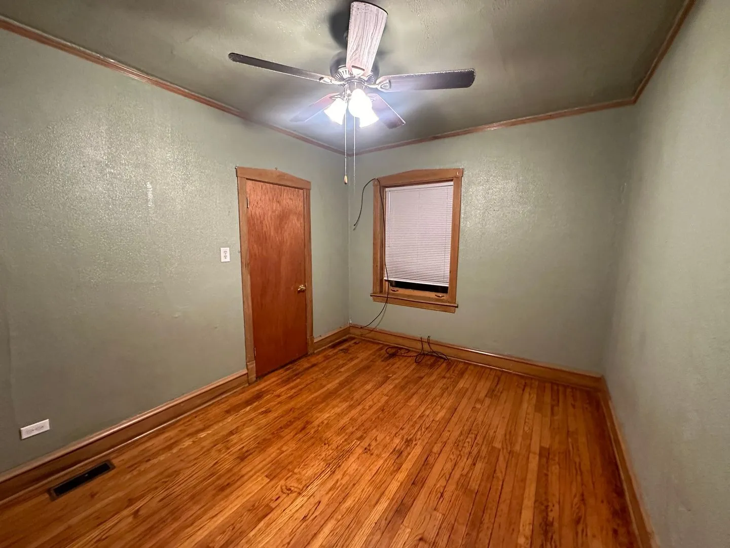 5438 W Potomac Ave, ,  60651, USA 60651-unit#1W-Chicago-IL