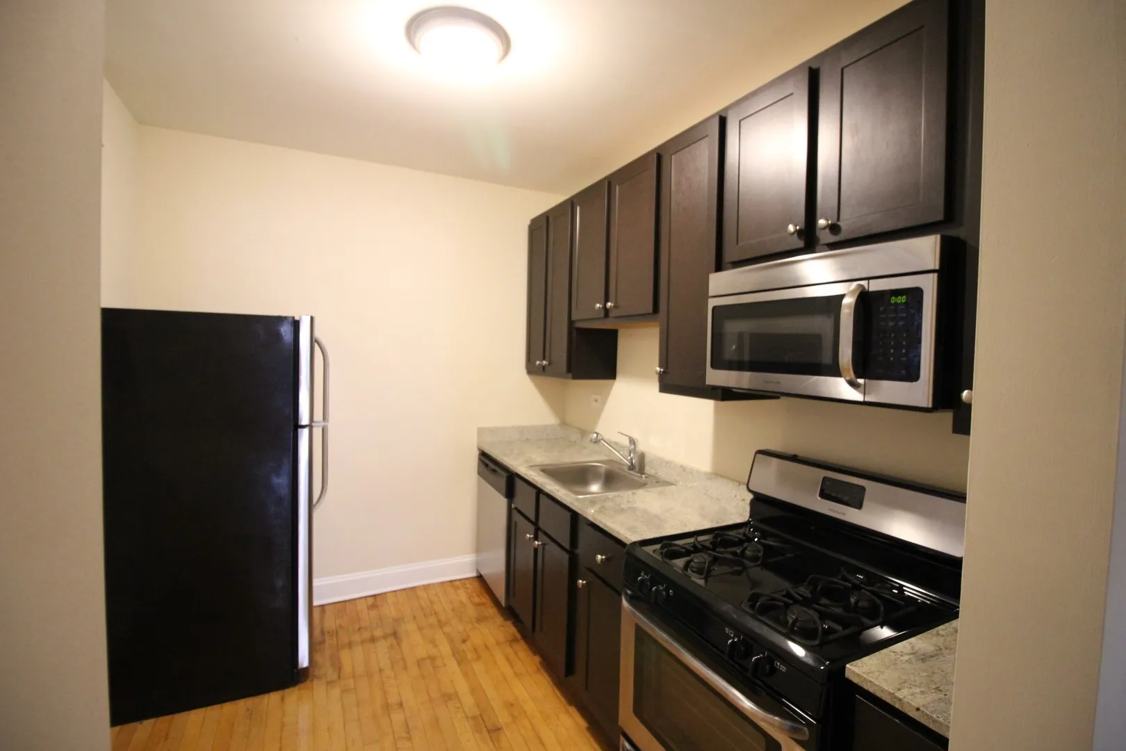 2320 W Granville Ave, ,  60659, USA 60659-unit#3-Chicago-IL