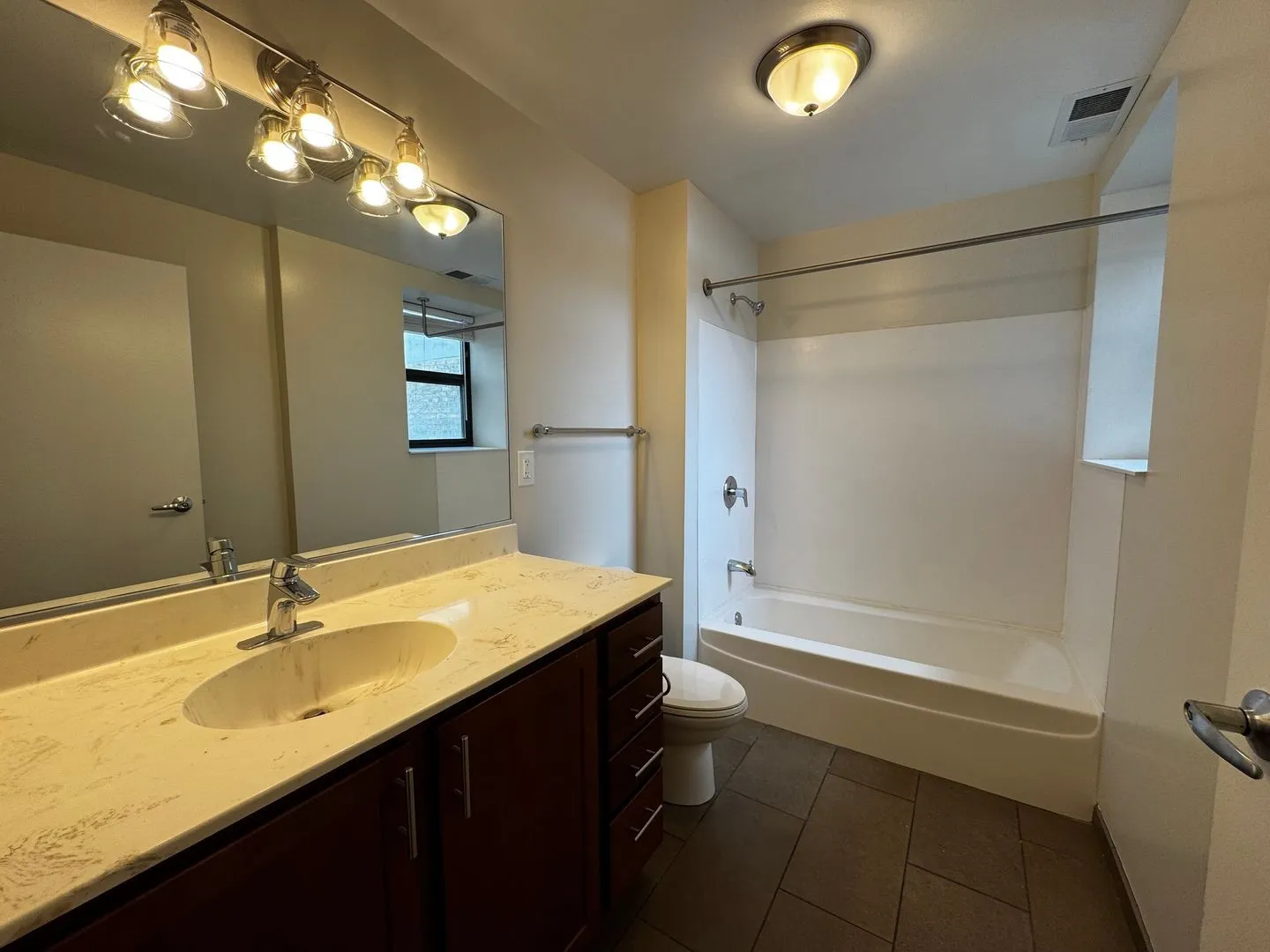 1337 W Fargo Ave, ,  60626, USA 60626-unit#1002-Chicago-IL
