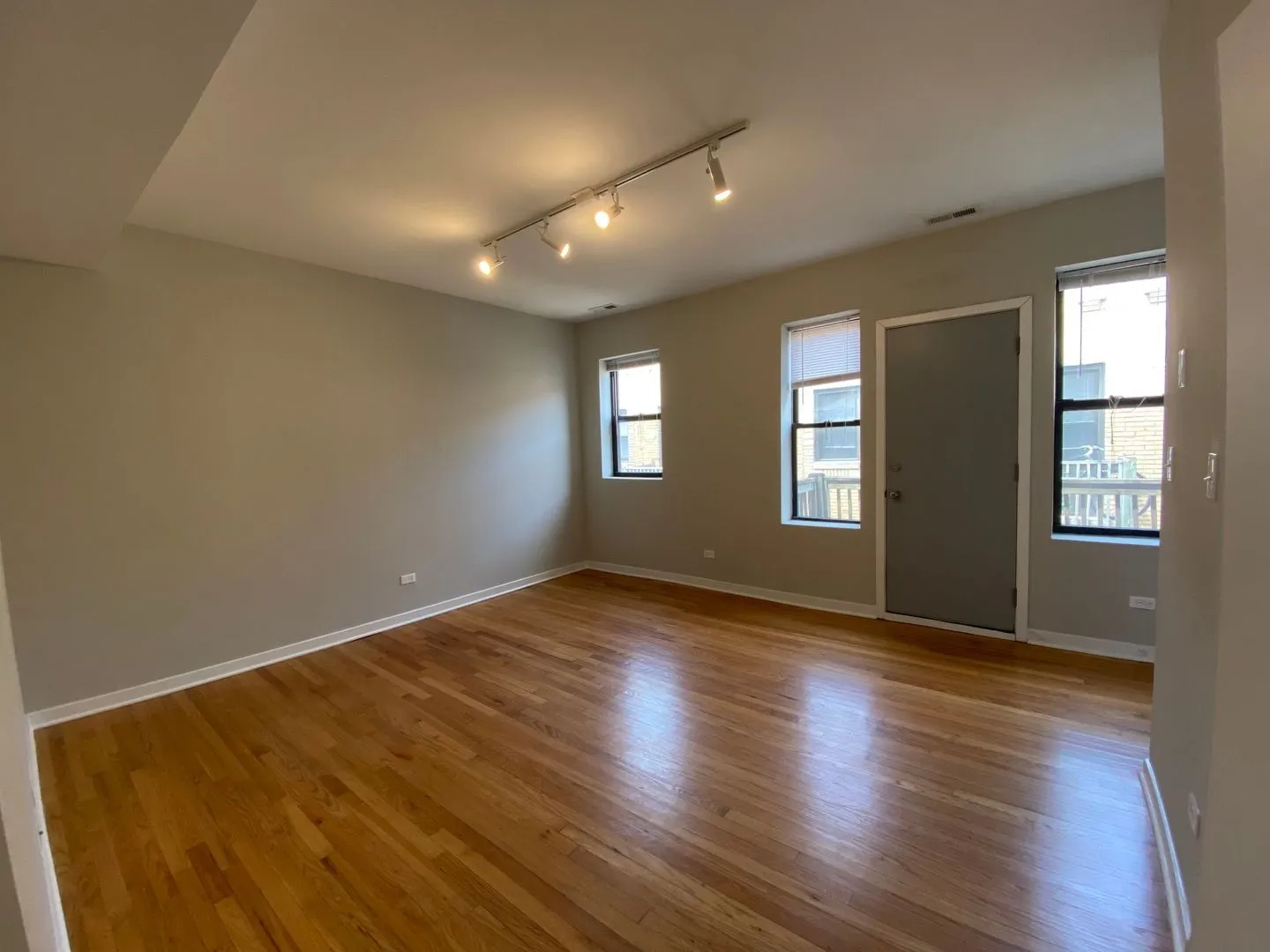 4817 N Christiana Ave, ,  60625, USA 60625-unit#3W-Chicago-IL