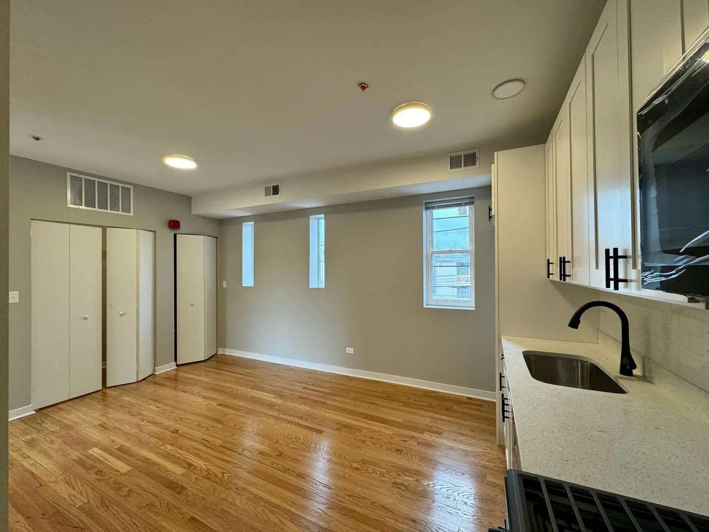3051 W Leland Ave, , 60625, USA 60625-unit#110-Chicago-IL