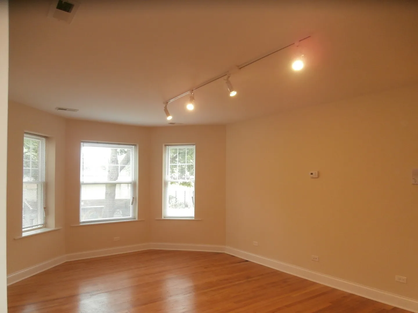 2510 W North Shore Ave, ,  60645, USA 60645-unit#1-Chicago-IL