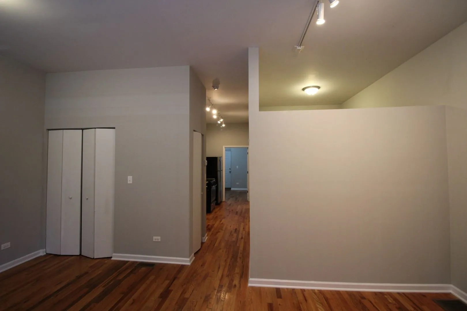 3007 W Lawrence Ave, , 60625, USA 60625-unit#STORE-Chicago-IL