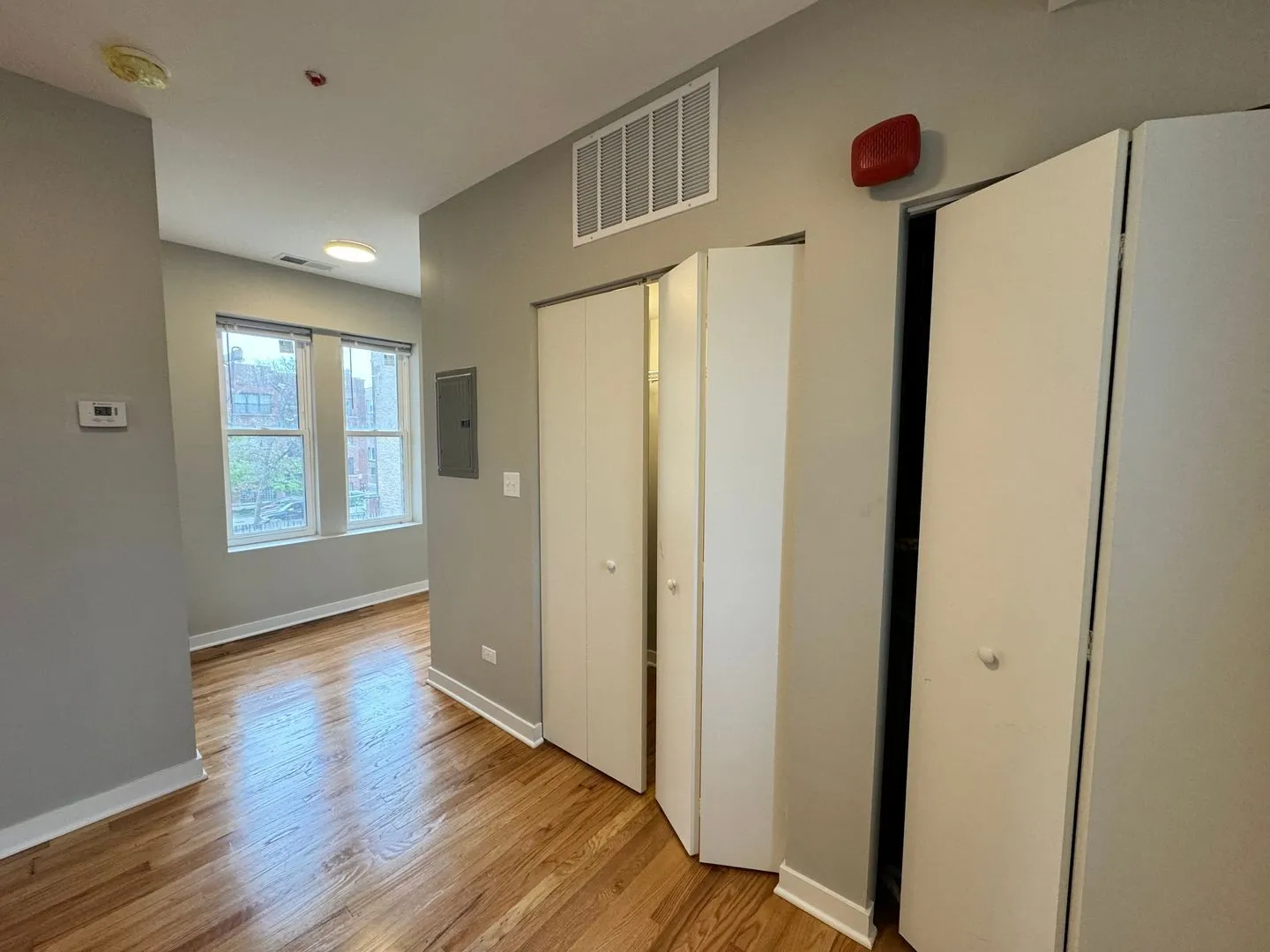 3051 W Leland Ave, , 60625, USA 60625-unit#110-Chicago-IL