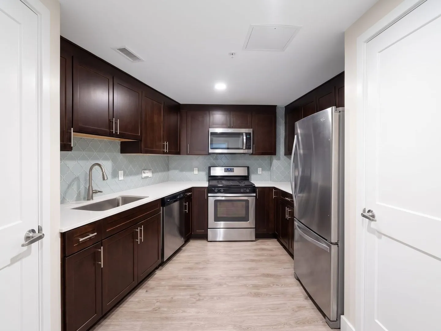 1323 W Morse Ave, , 60626, USA 60626-unit#810-Chicago-IL