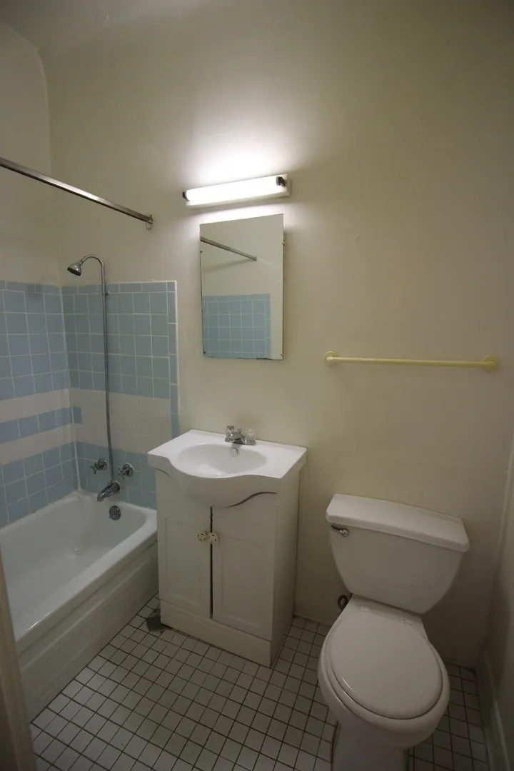 836 Sherman Ave, ,  60202, USA 60202-unit#9-Evanston-IL