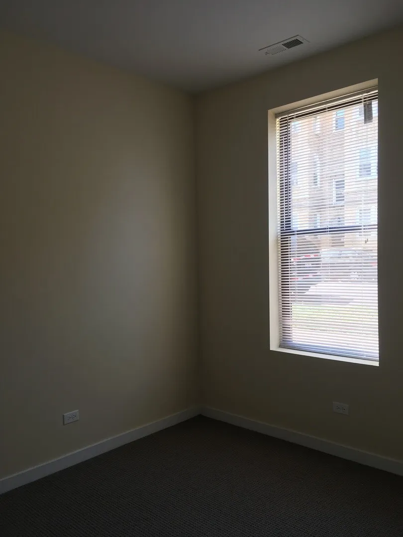 4751 N Troy St, ,  60625, USA 60625-unit#GARDEN WEST-Chicago-IL