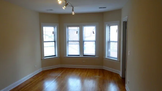 3941 W Belle Plaine Ave, , 60618, USA 60618-unit#3-Chicago-IL