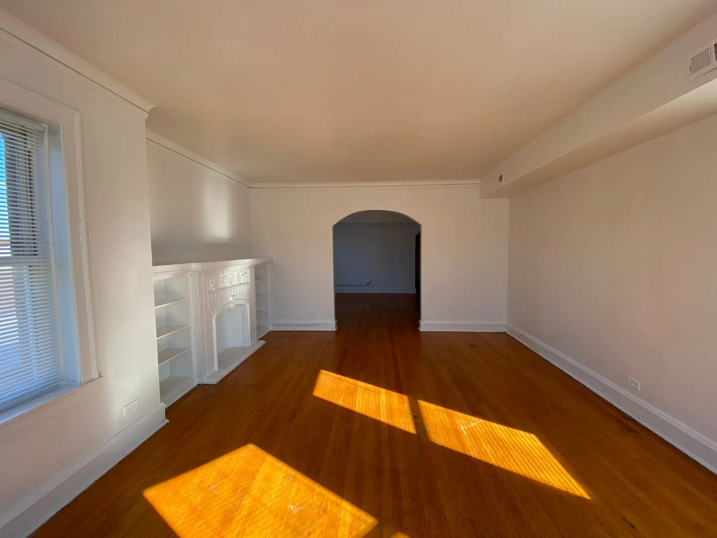 6121 N Fairfield Ave, , 60659, USA 60659-unit#3-Chicago-IL