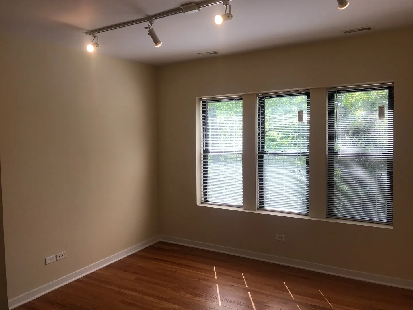 6603 N Campbell Ave, ,  60645, USA 60645-unit#3-Chicago-IL