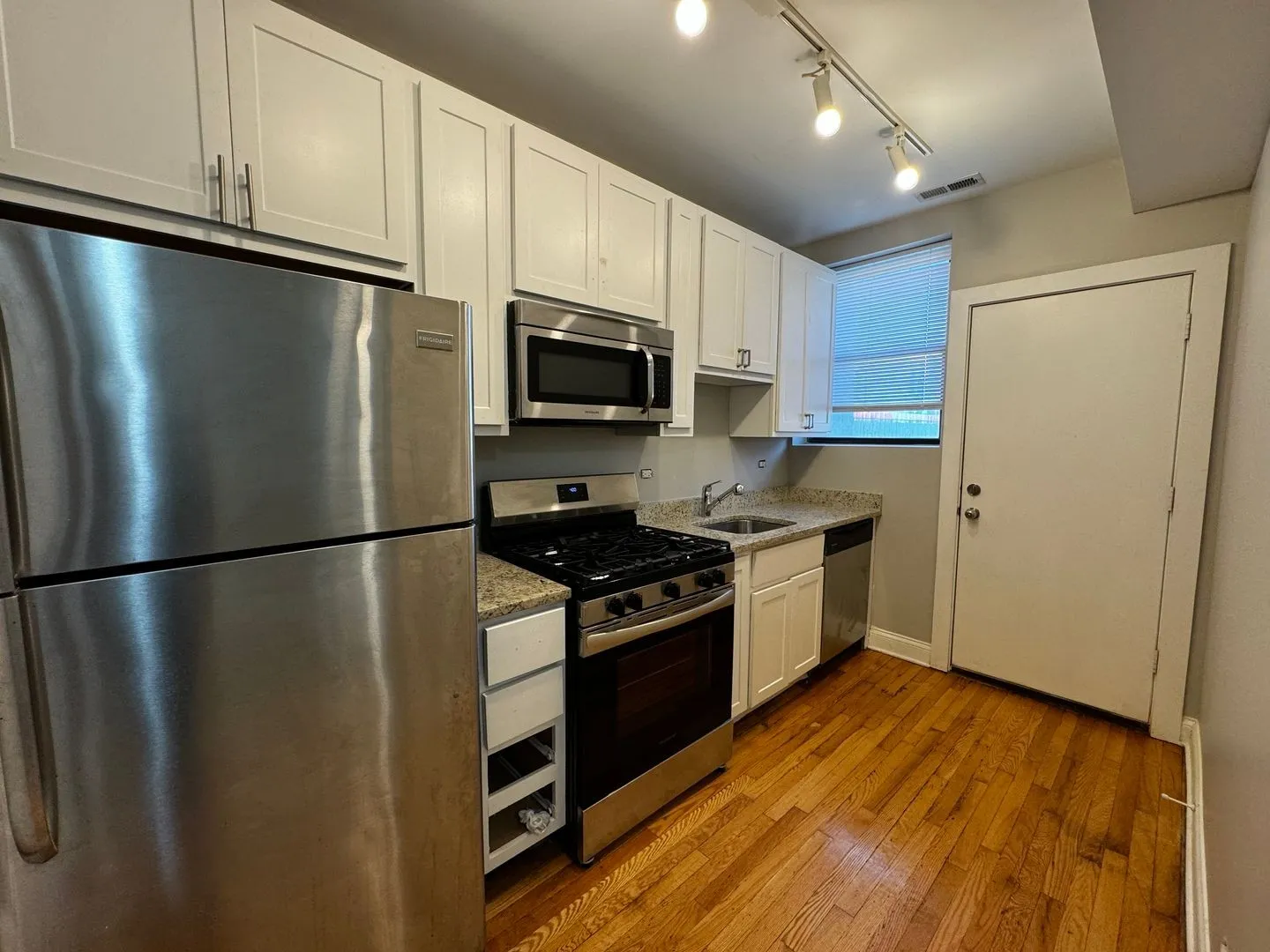 1108 W Balmoral Ave, ,  60640, USA 60640-unit#2-Chicago-IL