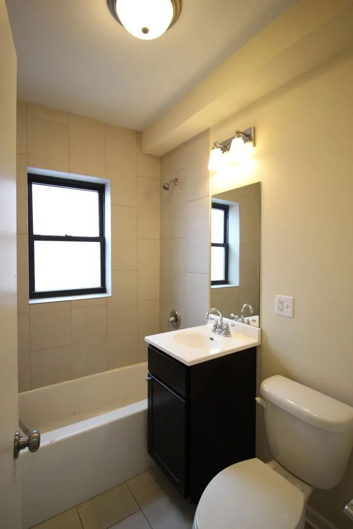 3007 W Lawrence Ave, , 60625, USA 60625-unit#3W-Chicago-IL