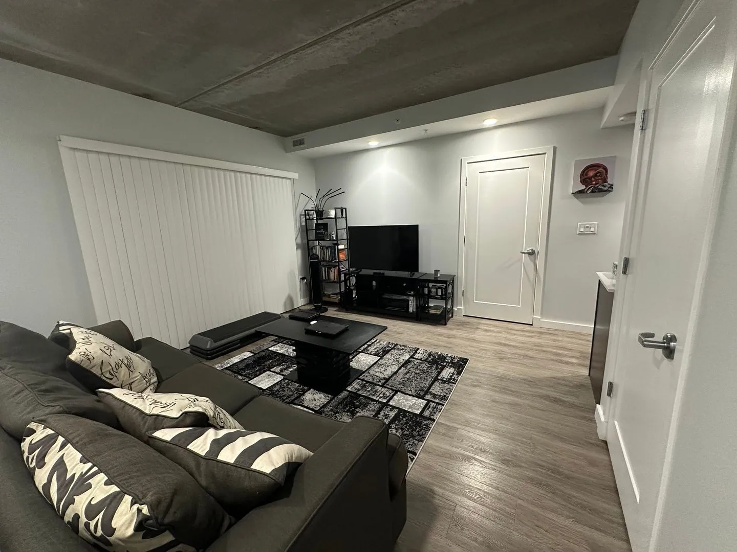 1323 W Morse Ave, ,  60626, USA 60626-unit#506-Chicago-IL