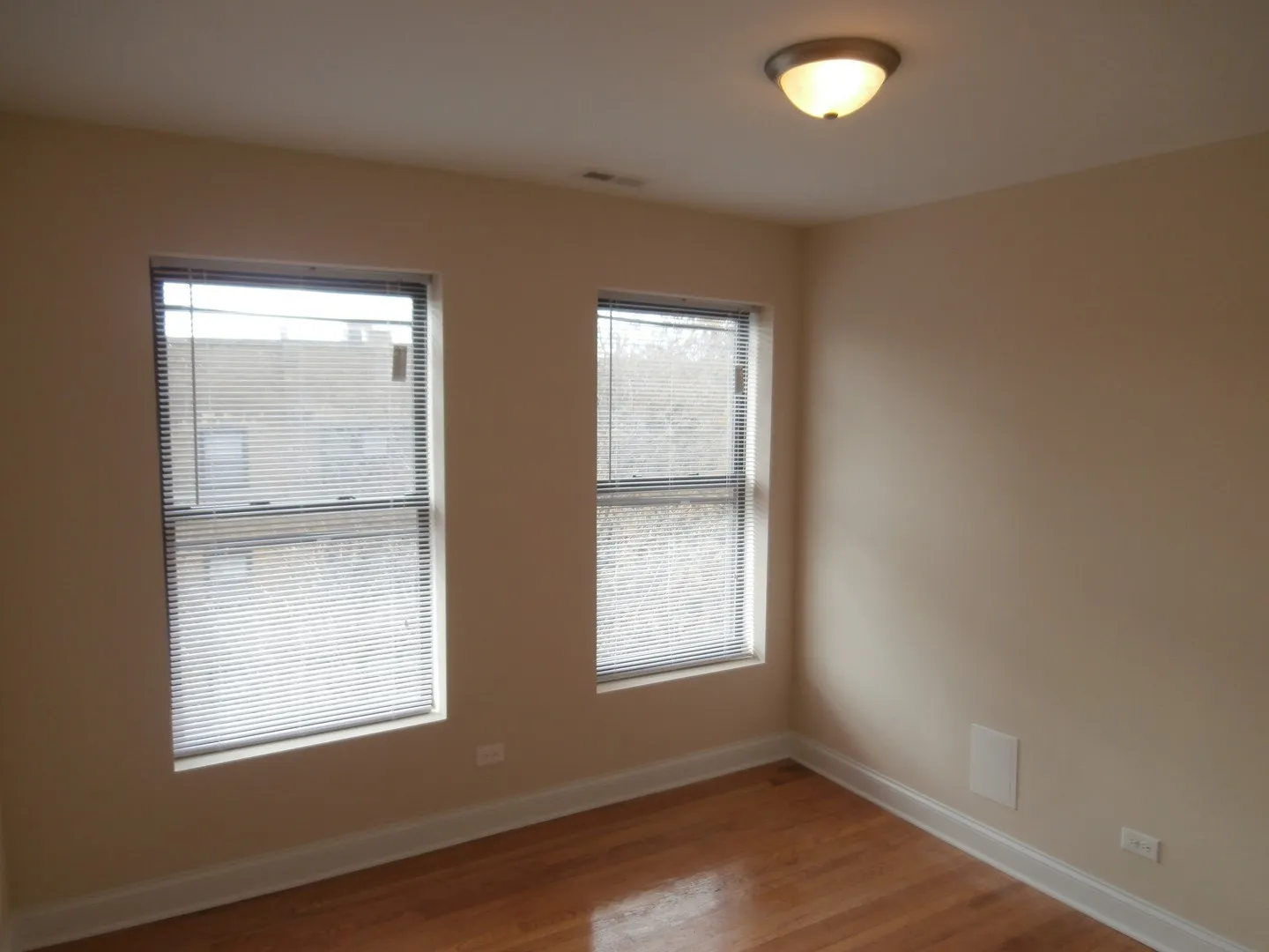 5400 N Winthrop Ave, ,  60640, USA 60640-unit#3-Chicago-IL