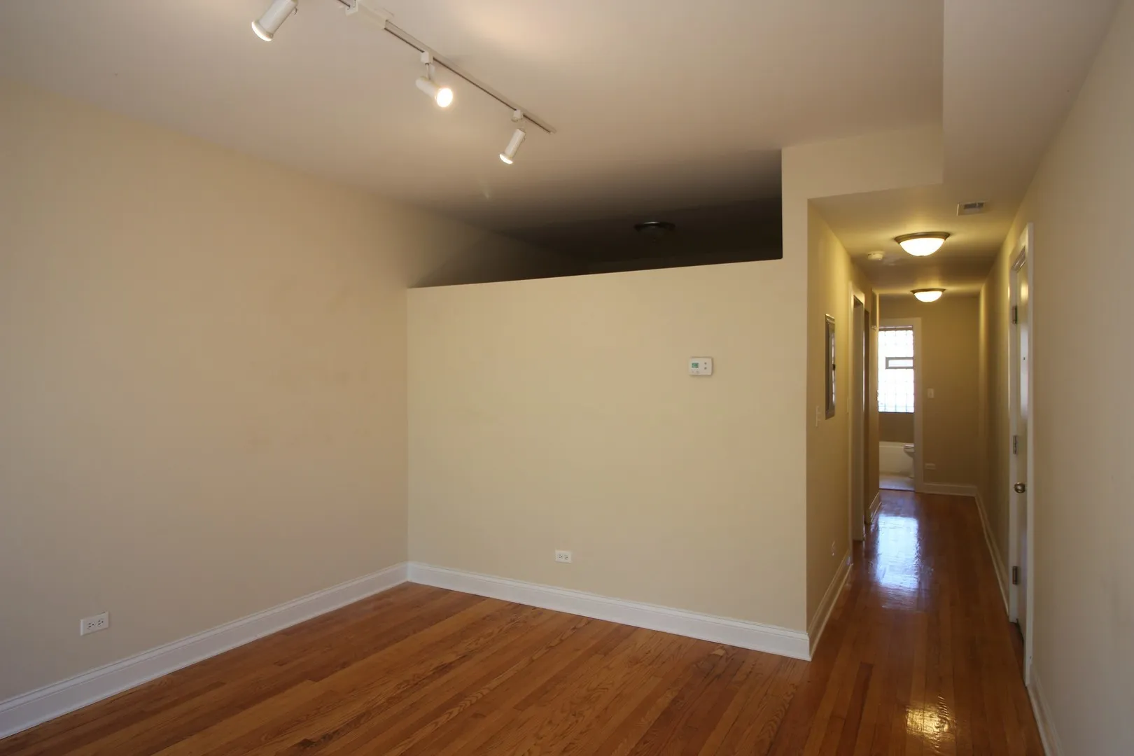 1108 W Balmoral Ave, , 60640, USA 60640-unit#3-Chicago-IL