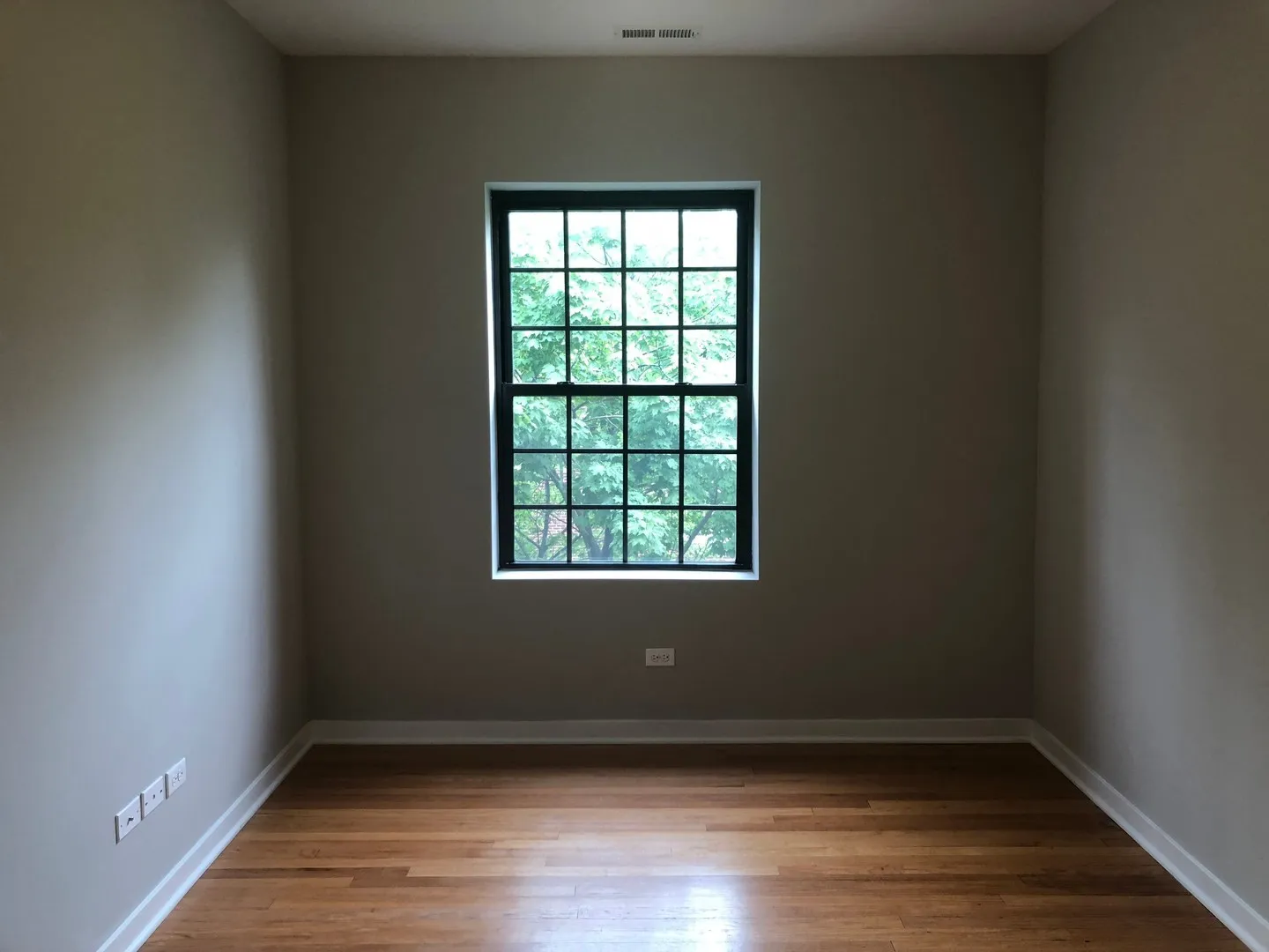 3102 W Sunnyside Ave, ,  60625, USA 60625-unit#3-Chicago-IL