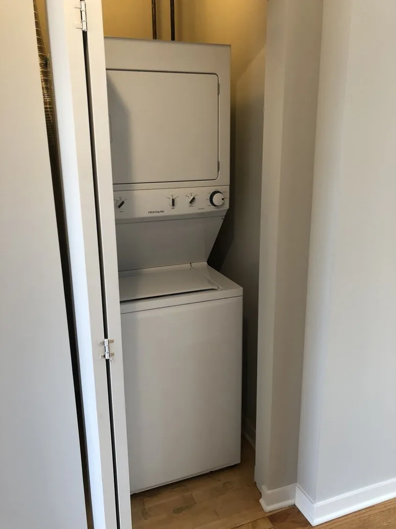 3102 W Sunnyside Ave, ,  60625, USA 60625-unit#3-Chicago-IL