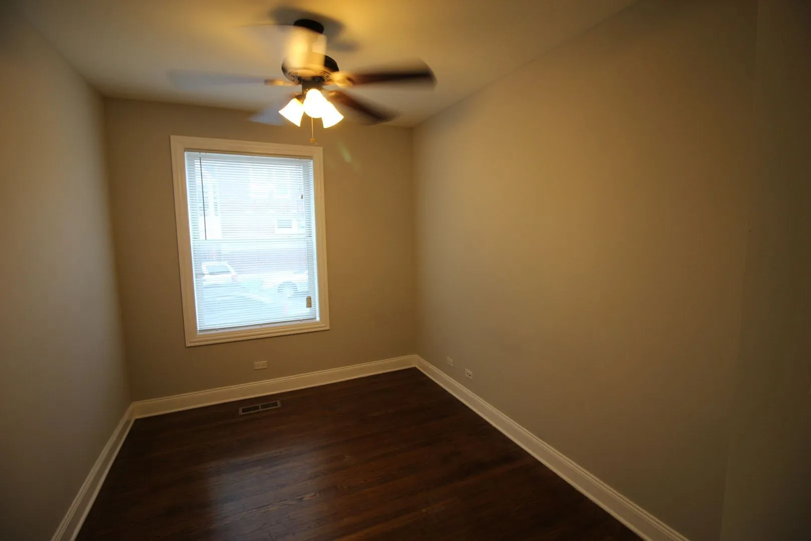 3802 W Irving Park Rd, ,  60618, USA 60618-unit#1W-Chicago-IL