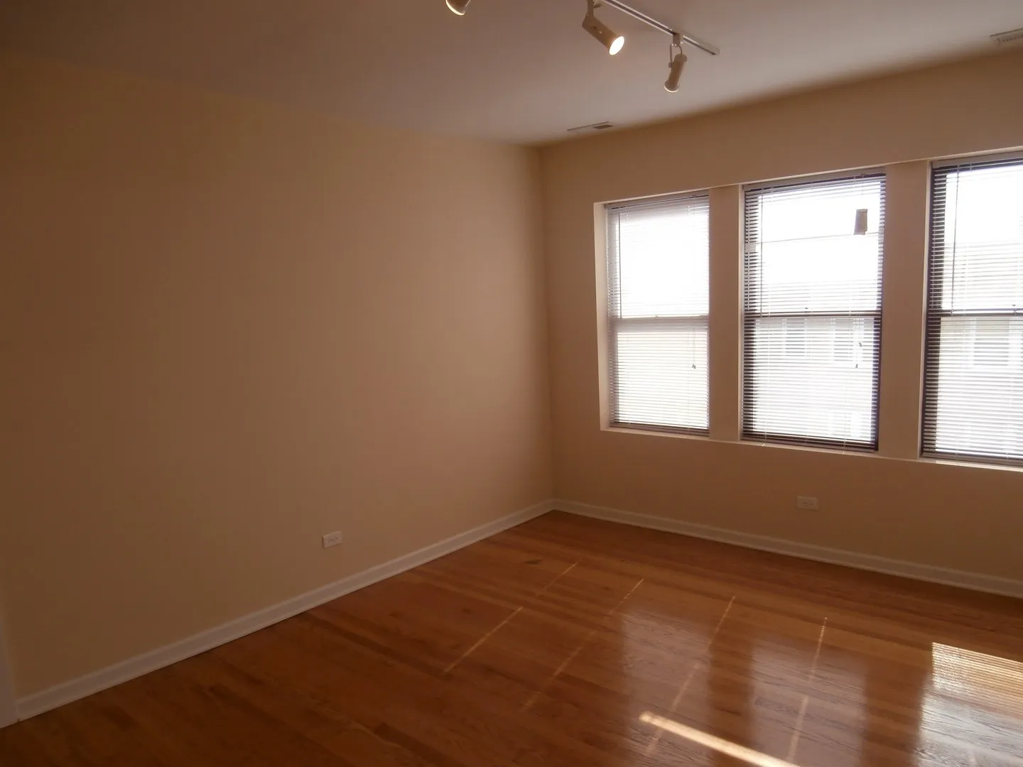 4751 N Troy St, , 60625, USA 60625-unit#1W-Chicago-IL