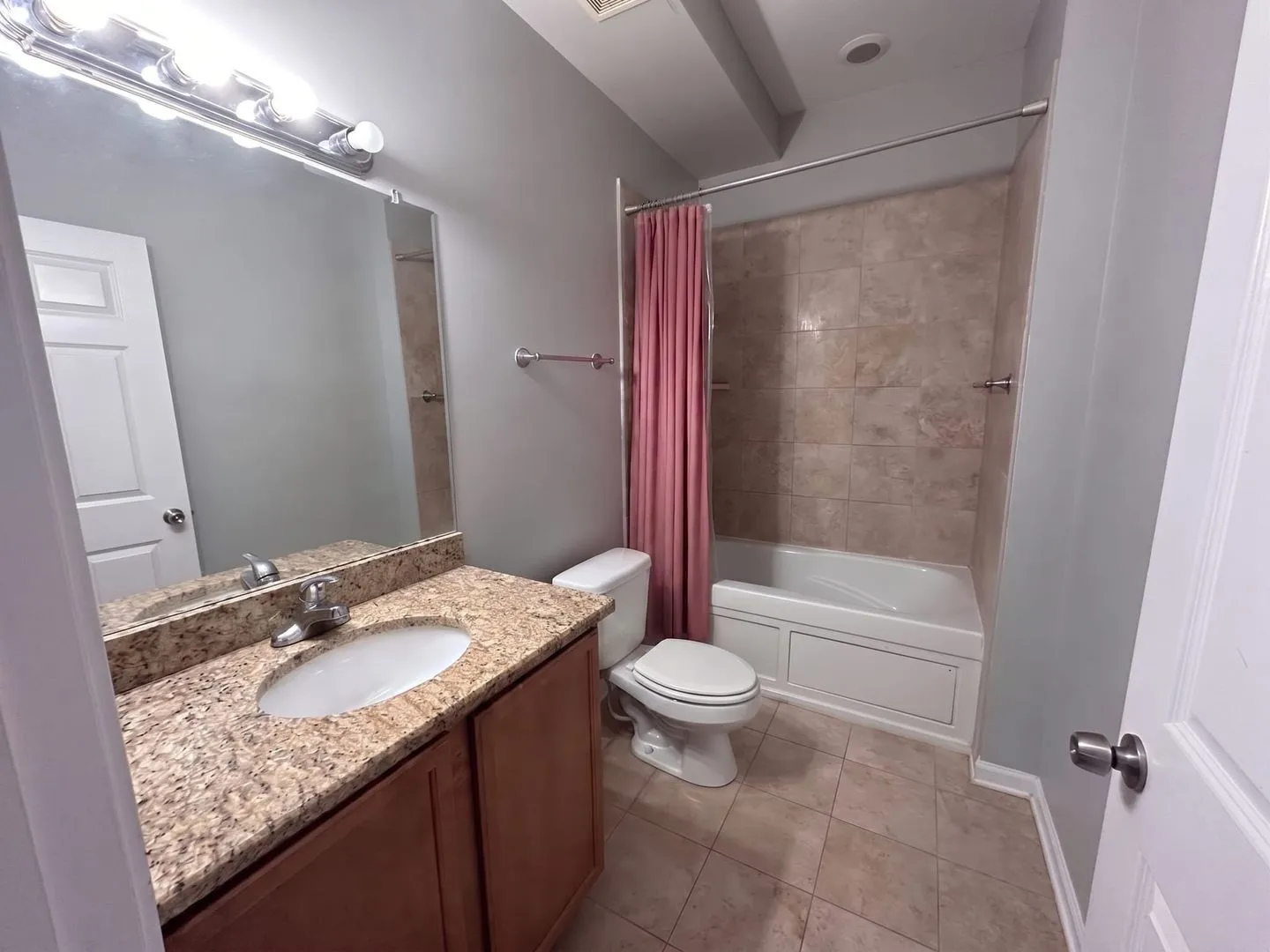 4724 N Bernard St, , 60625, USA 60625-unit#2E-Chicago-IL