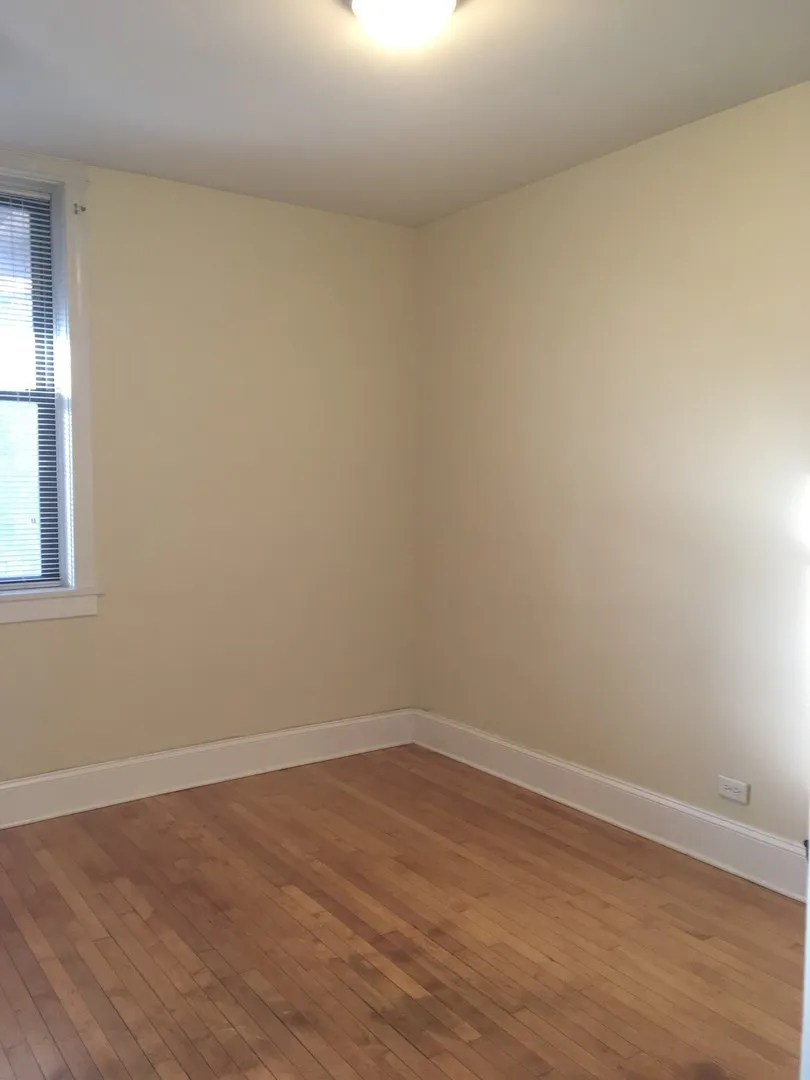 4132 N Pulaski Rd, ,  60641, USA 60641-unit#3N-Chicago-IL