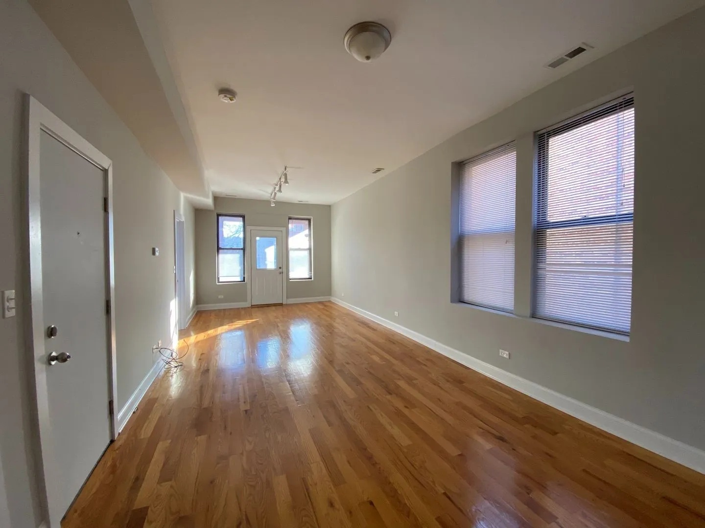 2540 W Augusta Blvd, ,  60622, USA 60622-unit#2F-Chicago-IL