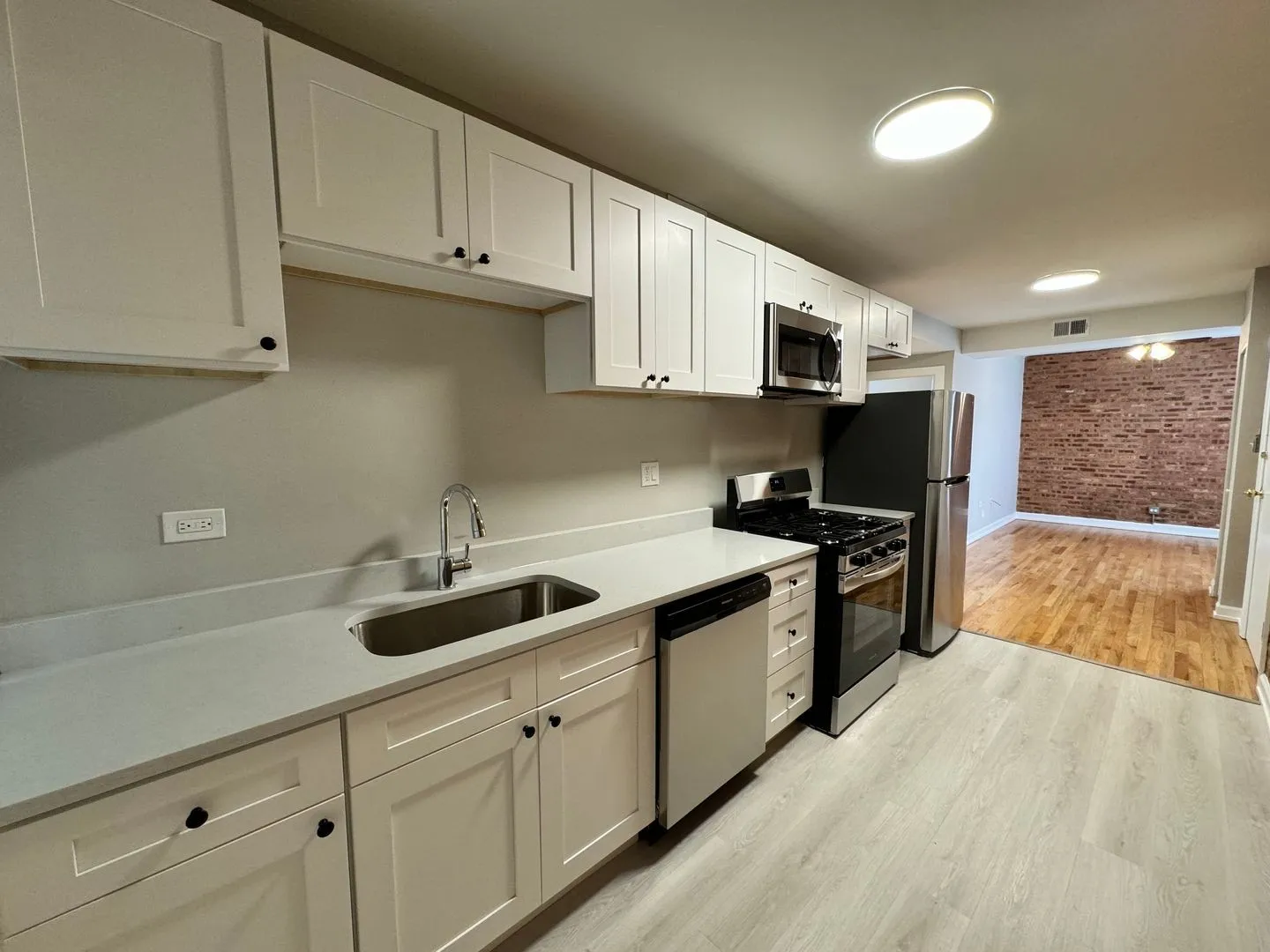 4931 N Kedzie Ave, , 60625, USA 60625-unit#2E-Chicago-IL