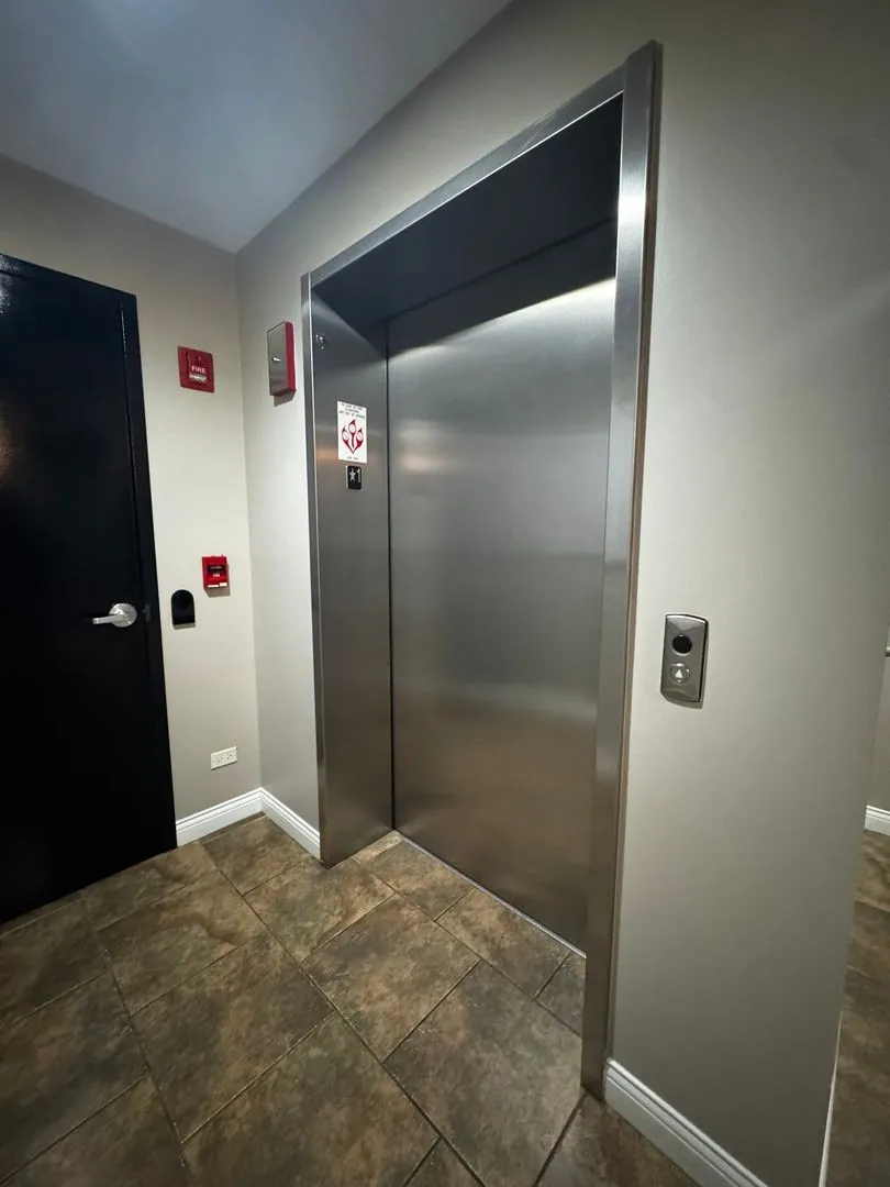 1334 W Morse Ave, , 60626, USA 60626-unit#202-Chicago-IL