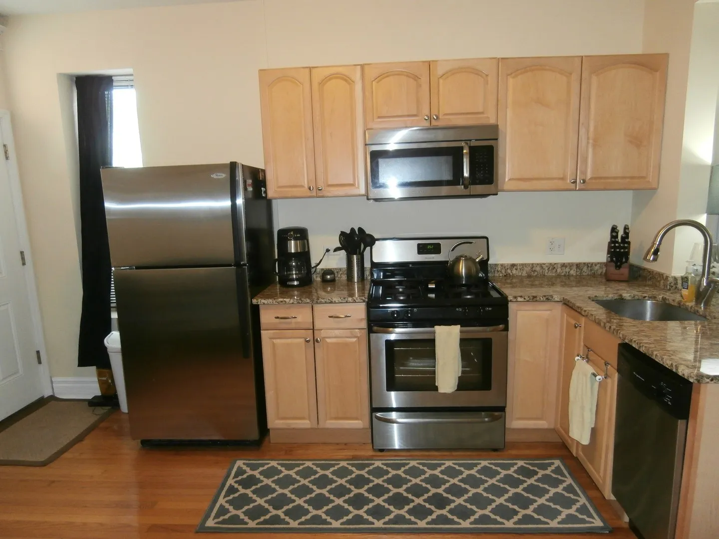 4955 N Damen Ave, ,  60625, USA 60625-unit#1F-Chicago-IL