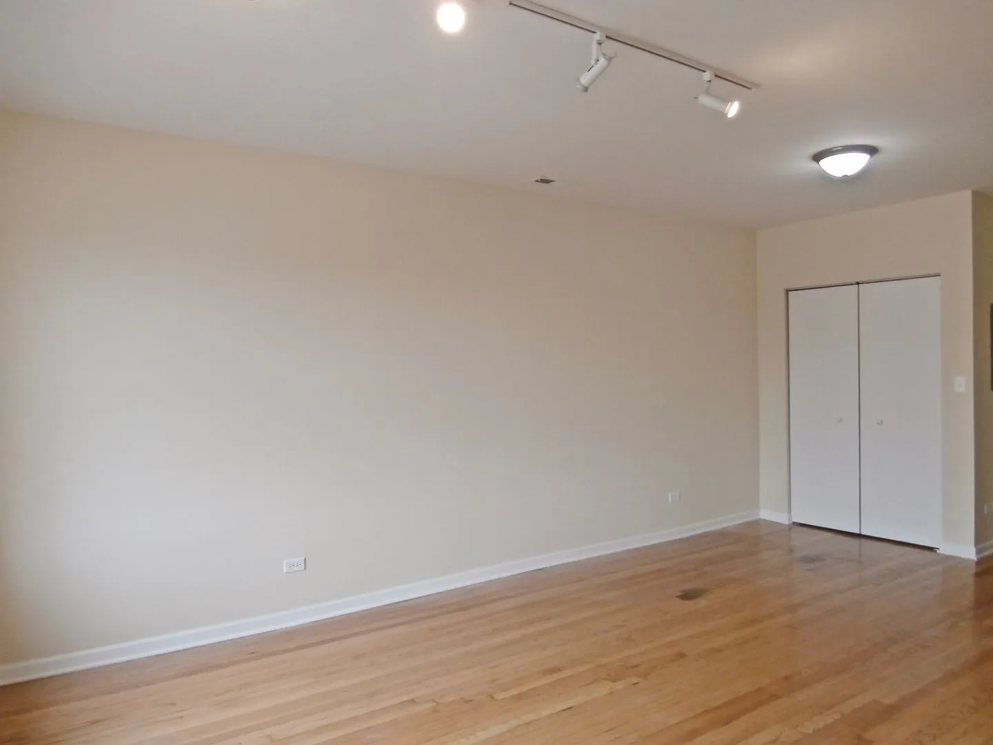3119 W Lawrence Ave, , 60625, USA 60625-unit#3-Chicago-IL