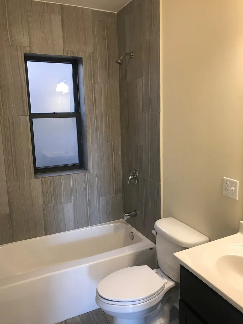 6603 N Campbell Ave, ,  60645, USA 60645-unit#3-Chicago-IL