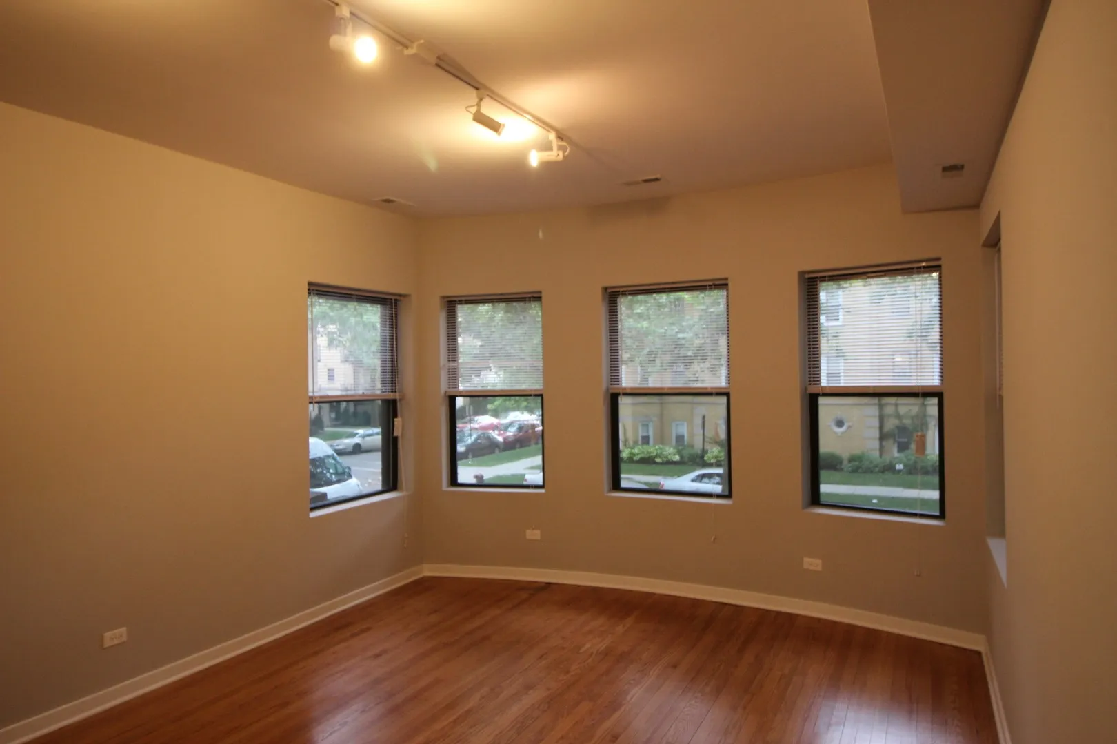 2321 W Arthur Ave, ,  60645, USA 60645-unit#3-Chicago-IL