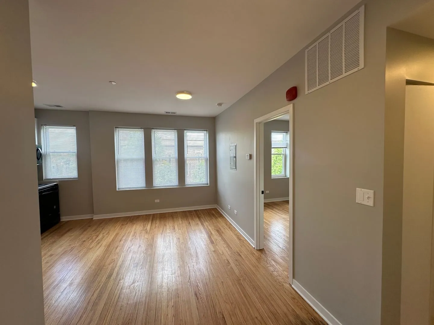 3055 W Leland Ave, ,  60625, USA 60625-unit#307-Chicago-IL