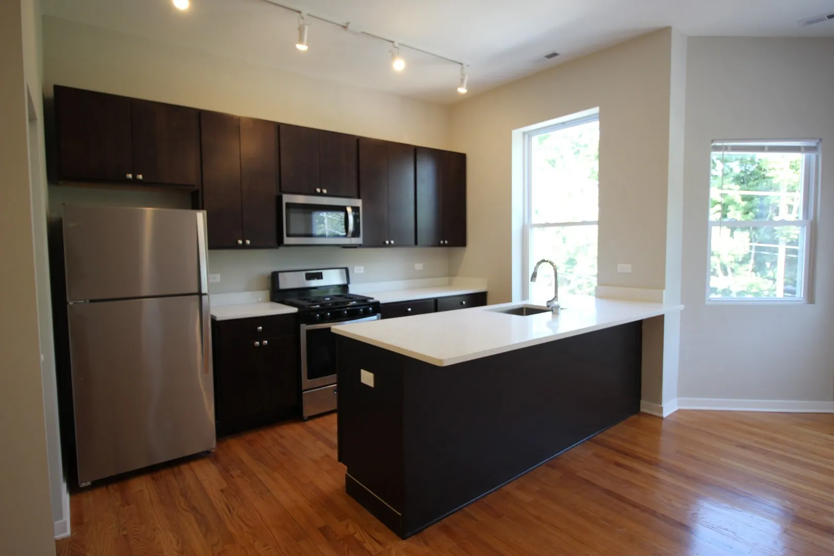 1801 W School St, ,  60657, USA 60657-unit#2S-Chicago-IL