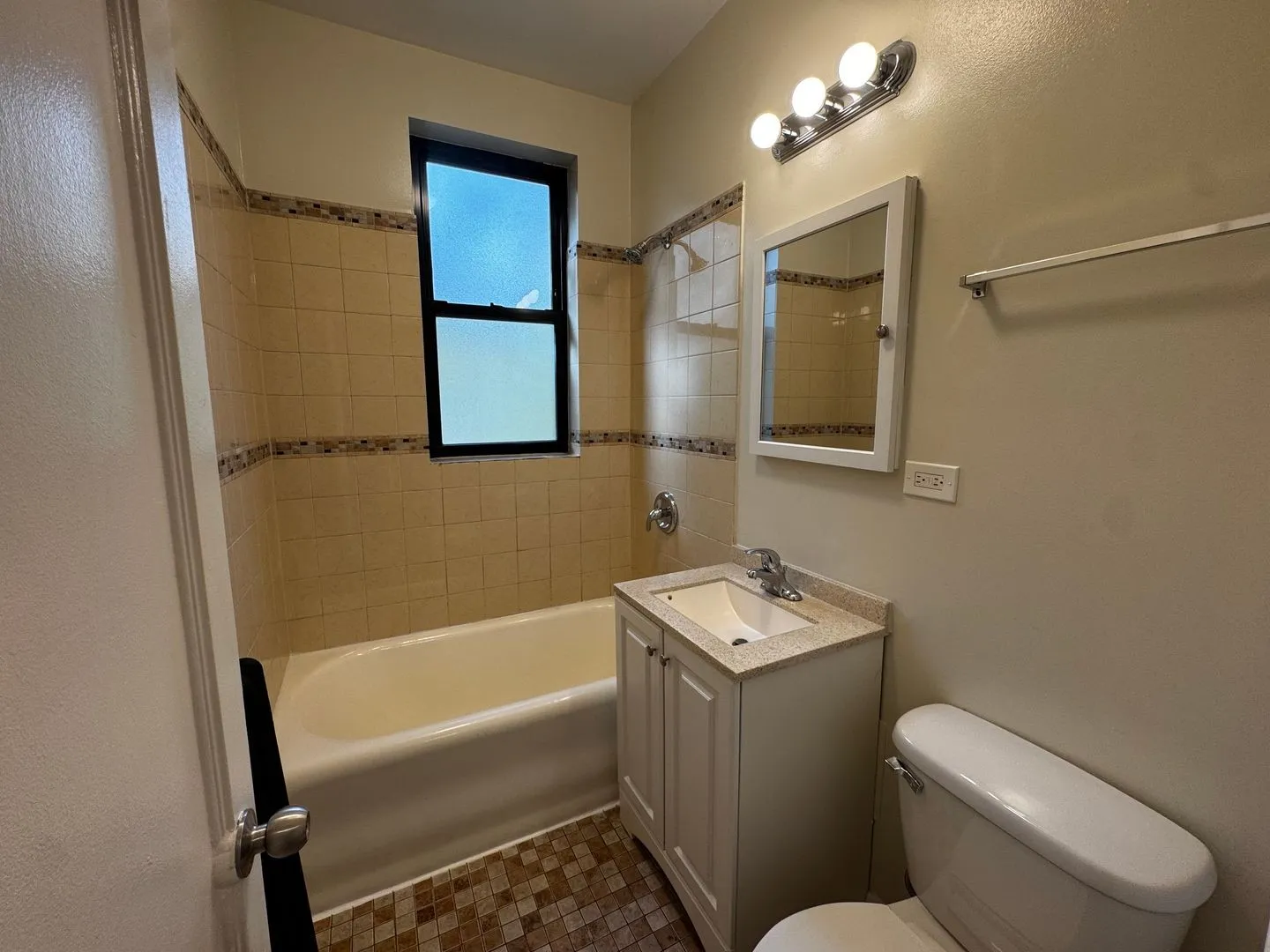 1344 W Lunt Ave, ,  60626, USA 60626-unit#309-Chicago-IL