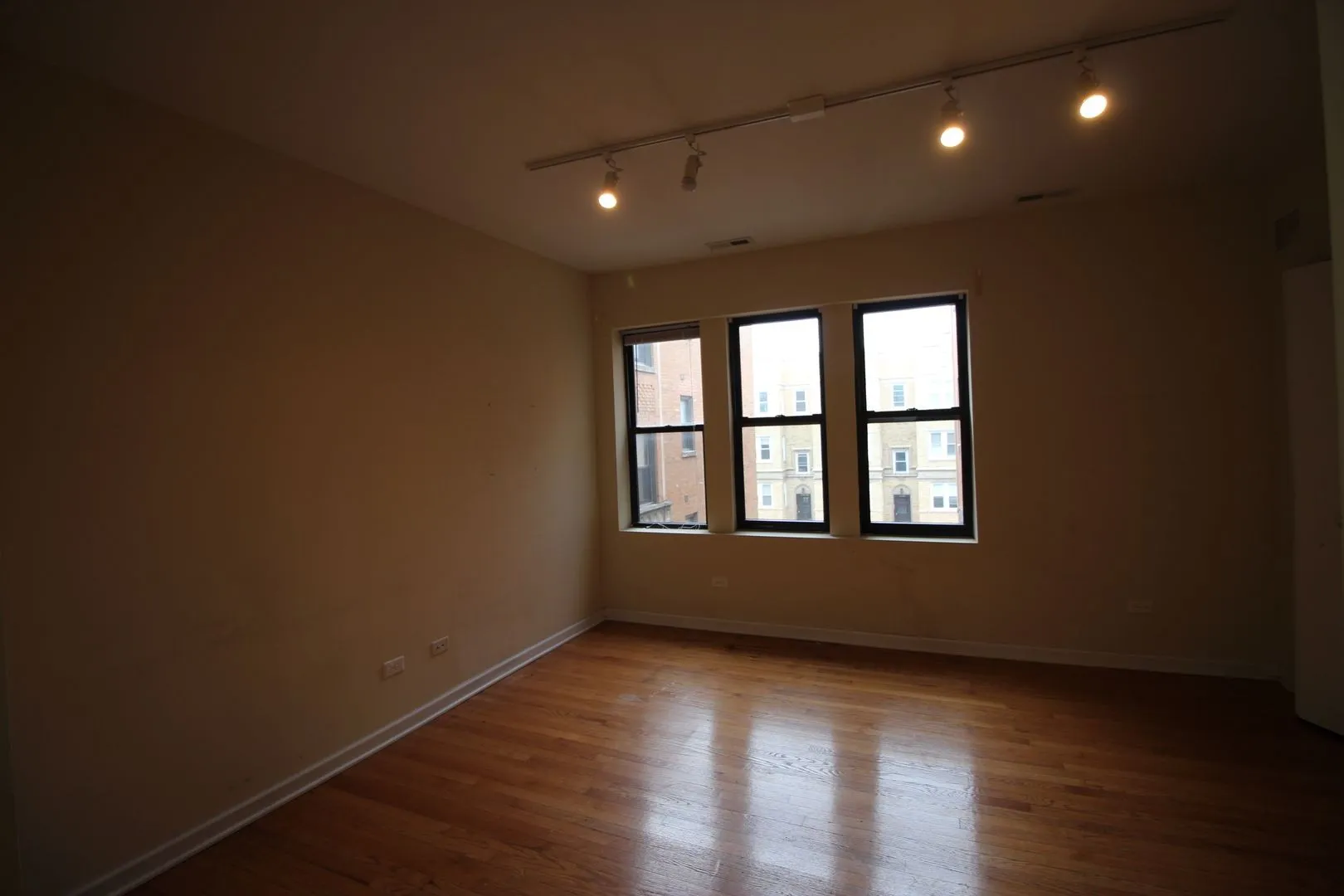 4749 N Troy St, ,  60625, USA 60625-unit#2N-Chicago-IL