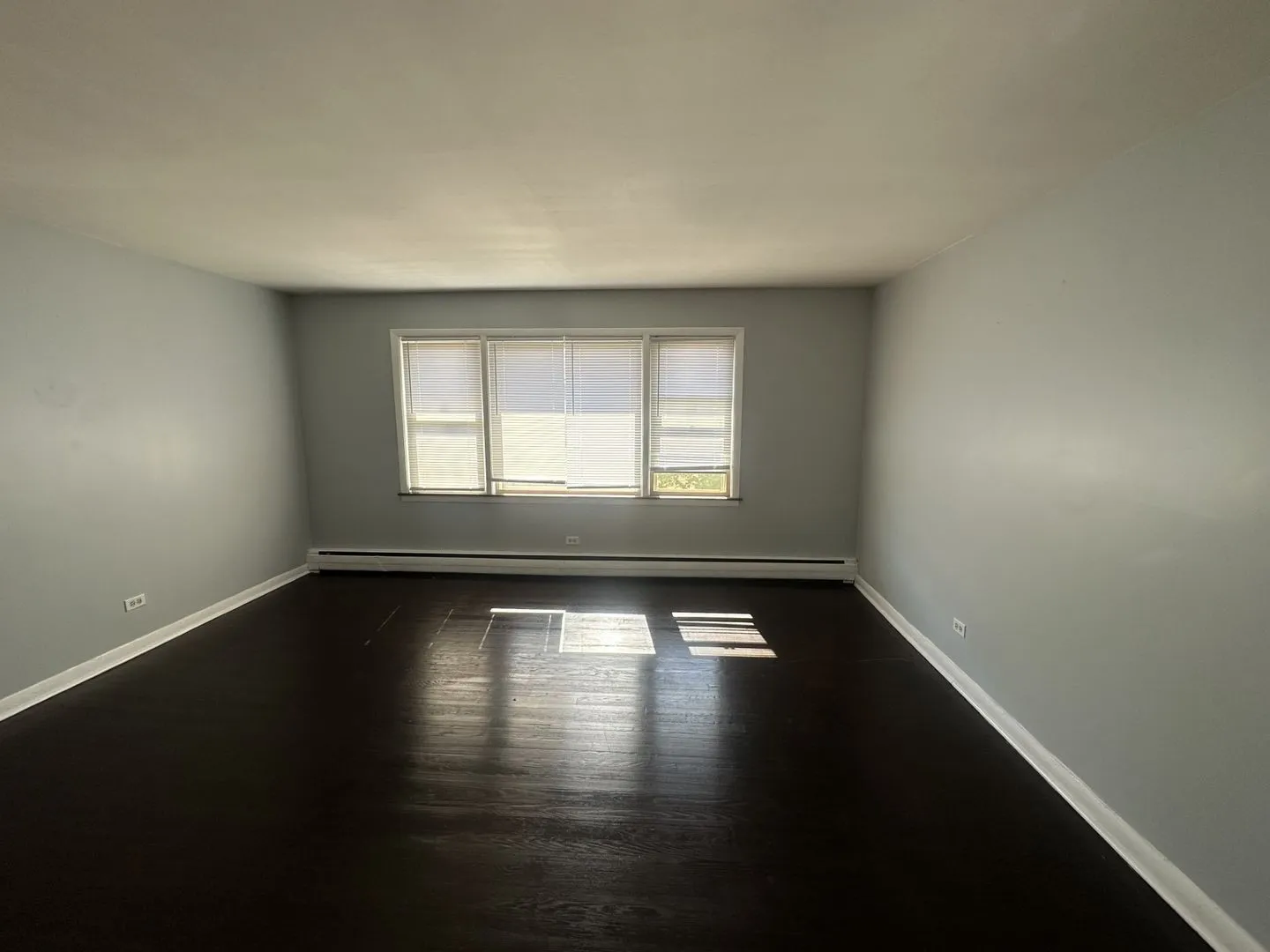 6711 S Chappel Ave, ,  60649, USA 60649-unit#3W-Chicago-IL